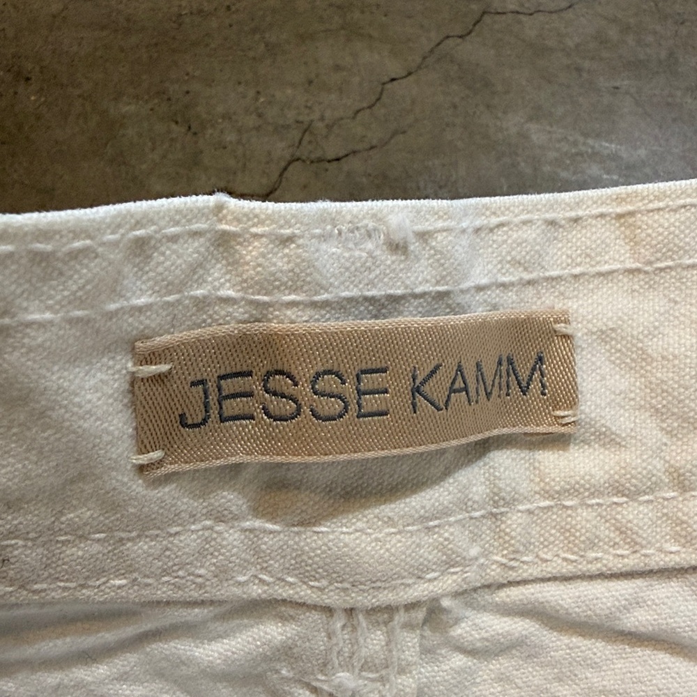 Jesse Kamm White Cut Off Shorts size 8 - Picture 4 of 5